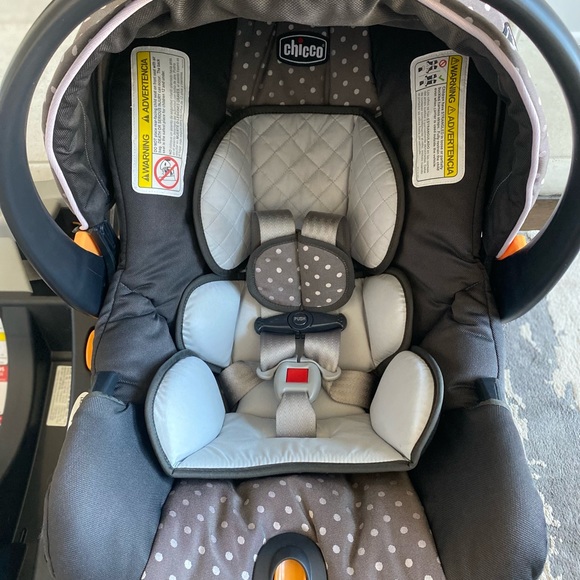 ❌SOLD❌Chicco keyfit30 car seat and base - Picture 5 of 12